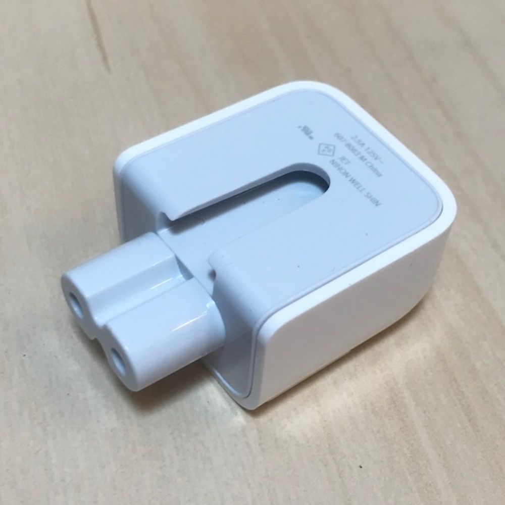 Apple Mac Adaptor Plug by Well Shin. 2.5A 125 Volt. New & NWOT- Two Available. - Picture 6 of 8